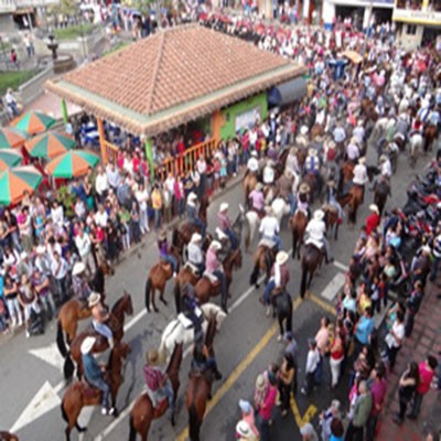 FIESTA DE LA CONFECCIÓN Y LA CULTURA