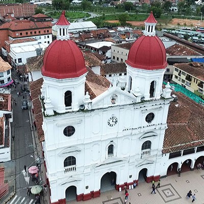 FIESTAS DE LAS TRADICIONES