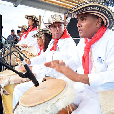 FIESTA DE TAMBORES EN MAHATES